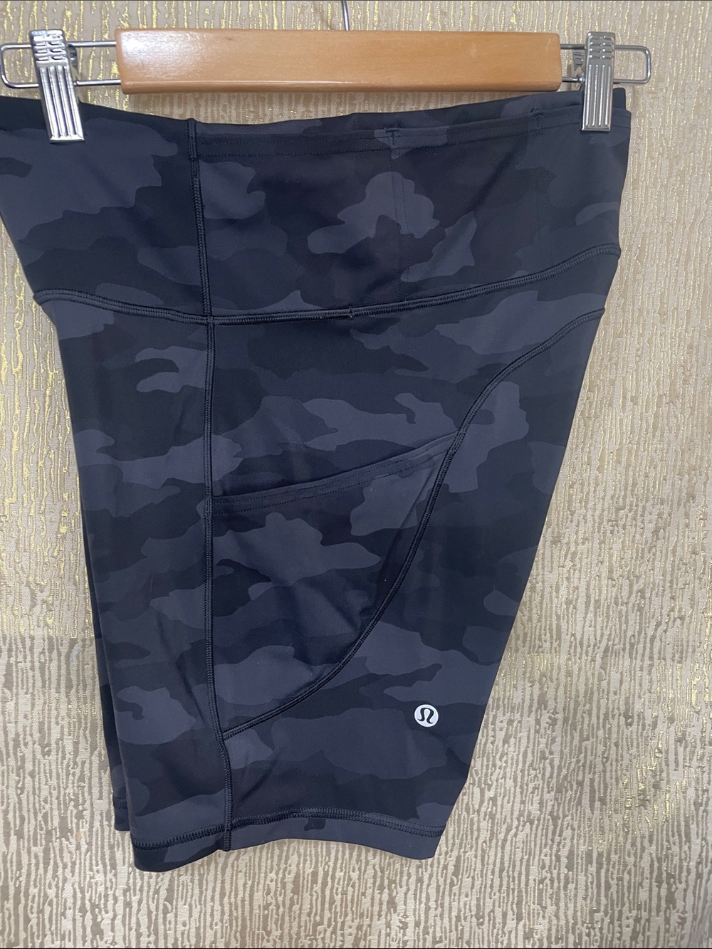 Lululemon Camo Short Sz 8 Firm